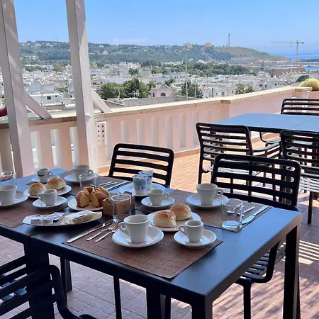 ゲストハウス Il Pappagallo 3*